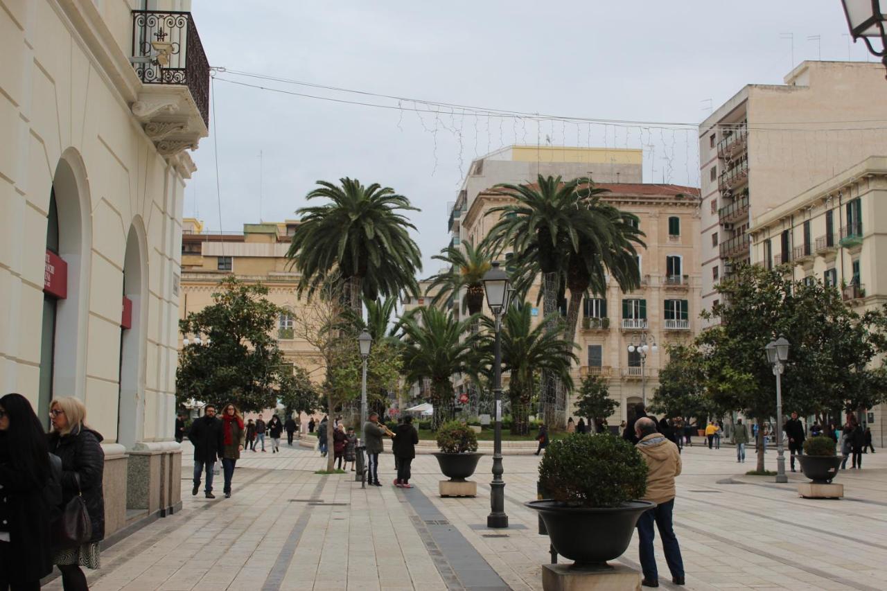 Philos - Appartements & Rooms Taranto Bagian luar foto