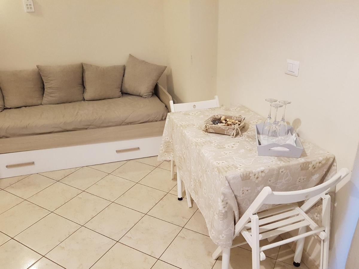 Philos - Appartements & Rooms Taranto Bagian luar foto