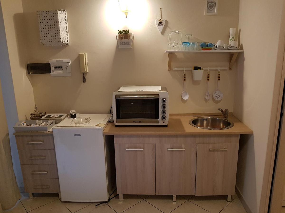 Philos - Appartements & Rooms Taranto Bagian luar foto
