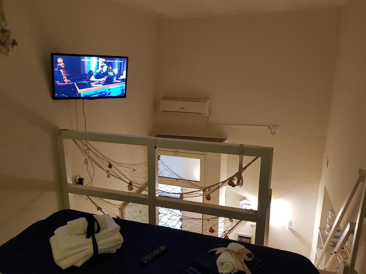 Philos - Appartements & Rooms Taranto Bagian luar foto