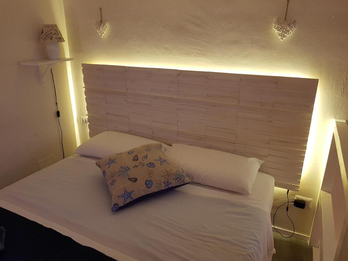 Philos - Appartements & Rooms Taranto Bagian luar foto