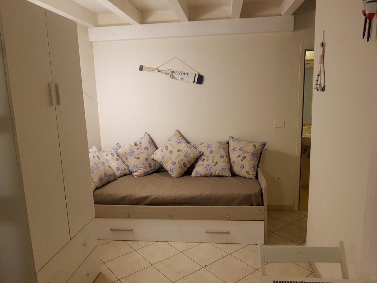 Philos - Appartements & Rooms Taranto Bagian luar foto