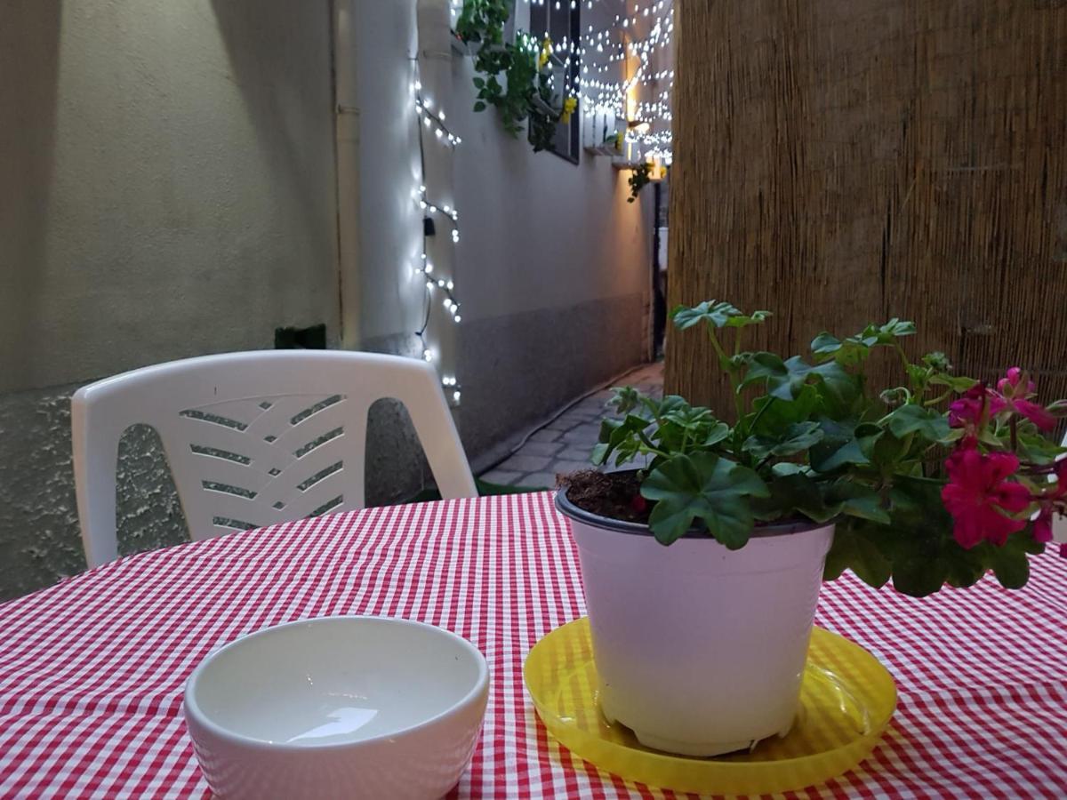 Philos - Appartements & Rooms Taranto Bagian luar foto